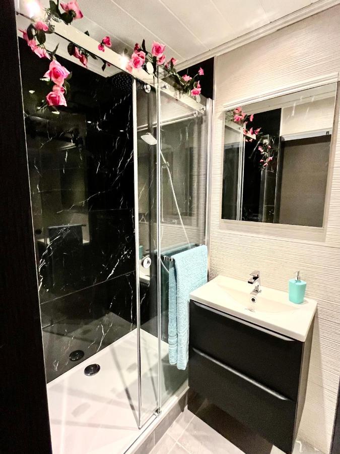 Luxury Dreams Balneo Apartment Le Cannet Ngoại thất bức ảnh